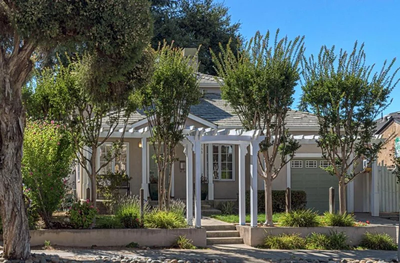 255 University Avenue, Los Gatos, CA 95030