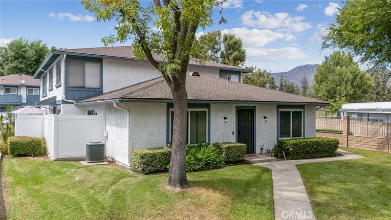 871 W 12th Street 1, Azusa, CA 91702