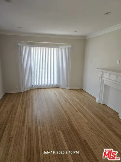 5472 Edgewood Place photo 2