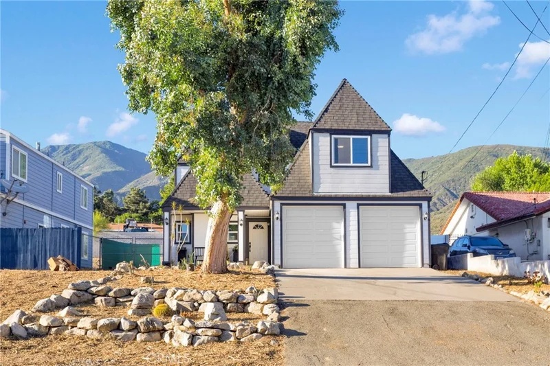 18526 Santa Fe Avenue, San Bernardino, CA 92407