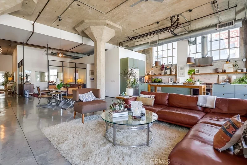 115 W 4th Street 311, Long Beach, CA 90802