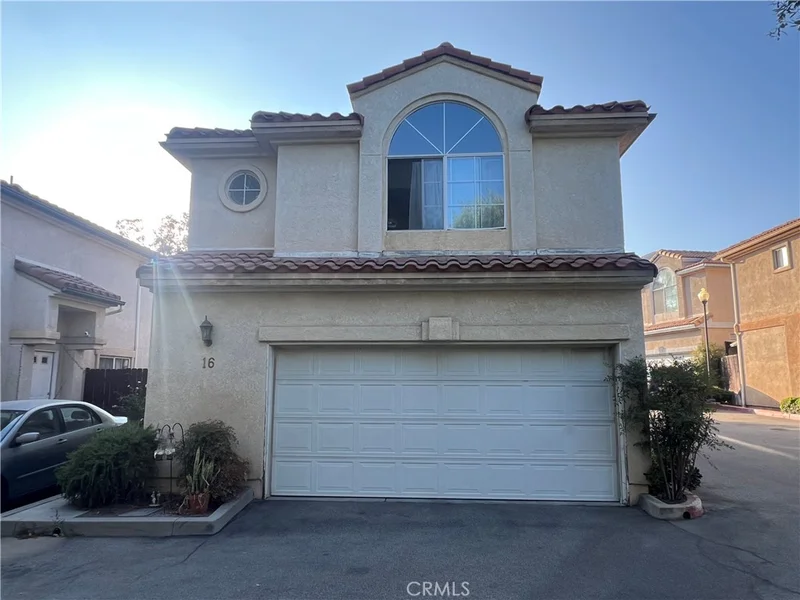 13775 Glenoaks Boulevard 16