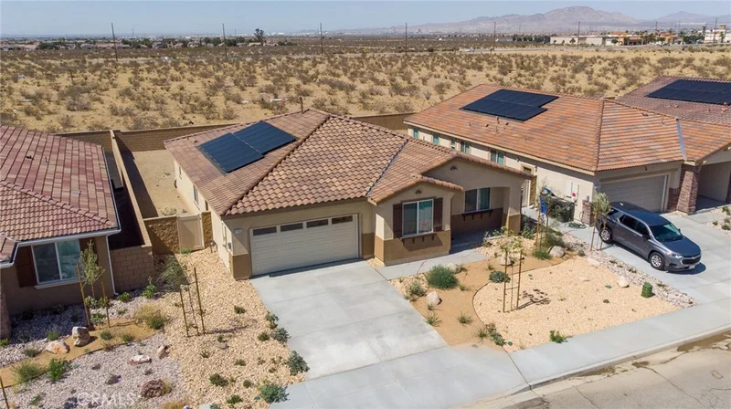 11762 Far Hills Lane, Victorville, CA 92392
