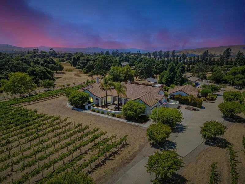 1152 Little River Drive, Hollister, CA 95023