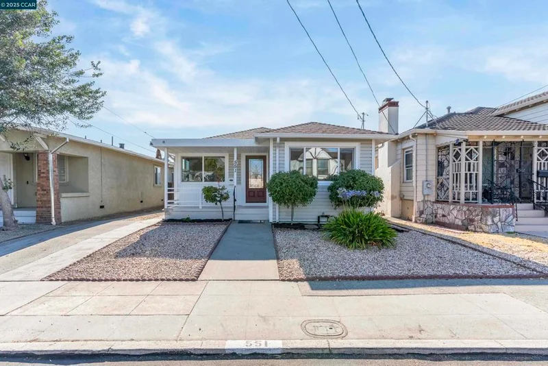 551 30th St, Richmond, CA 94804