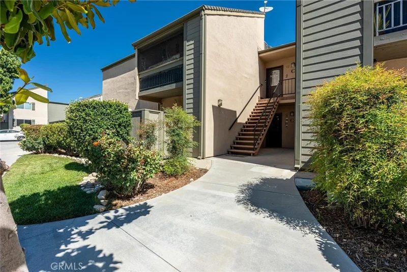 25718 Hogan Drive C2, Valencia, CA 91355