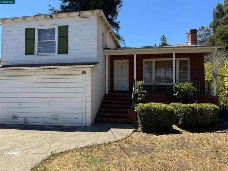 3001 Davis St, Oakland, CA 94601