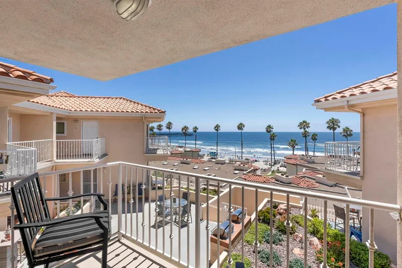 621 N Pacific Street 205, Oceanside, CA 92054