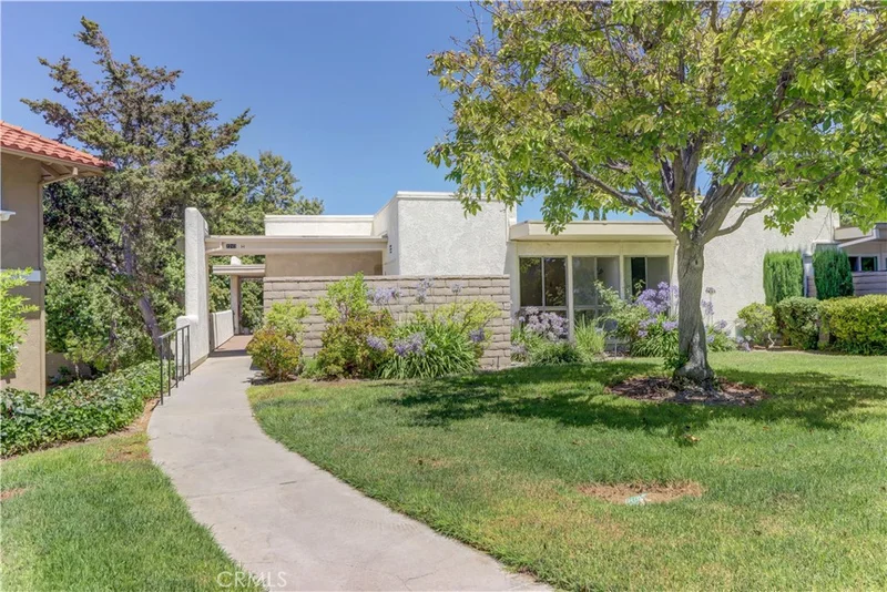 2243 Via Puerta H, Laguna Woods, CA 92637