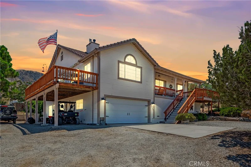 11720 Honeybee Lane photo 2