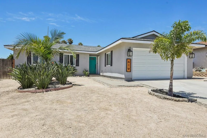 619 Parker St, Oceanside, CA 92057