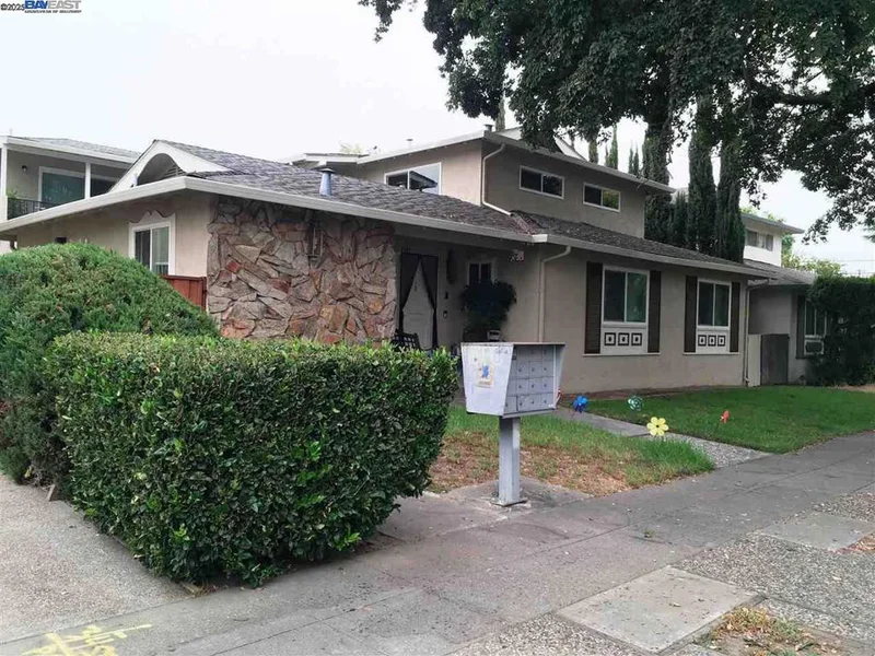 1581 Mendenhall Drive