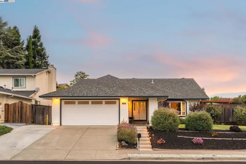 8698 Fenwick Way, Dublin, CA 94568