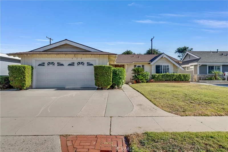 420 W Parkwood Avenue, La Habra, CA 90631