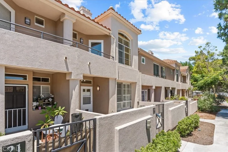 19 Softwind, Aliso Viejo, CA 92656