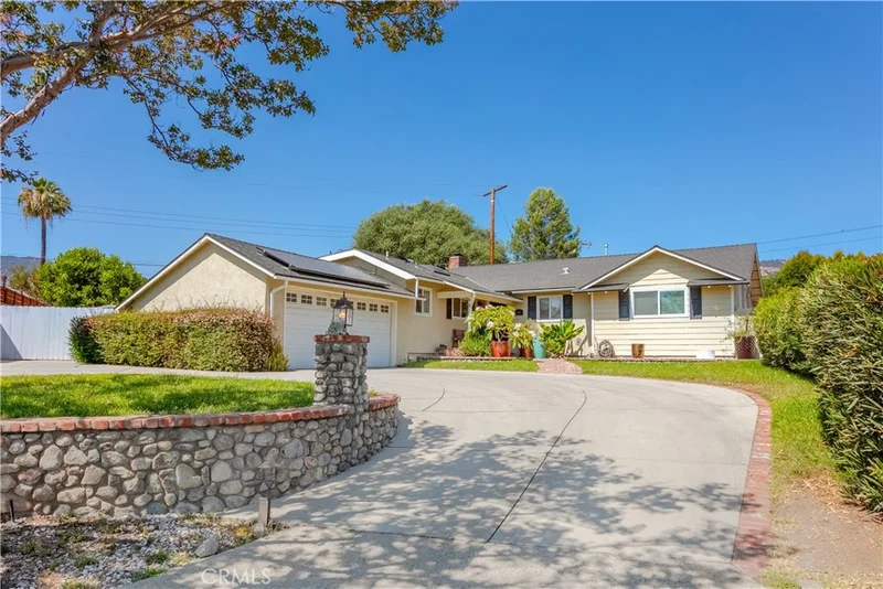 1151 E Mountain View Avenue, Glendora, CA 91741