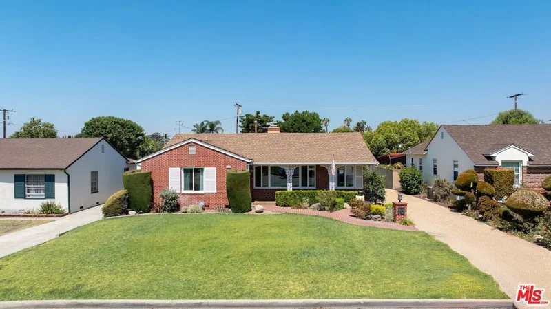 8615 Calmosa Avenue, Whittier, CA 90605