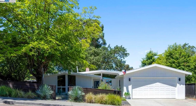 4525 Entrada Ct, Pleasanton, CA 94566