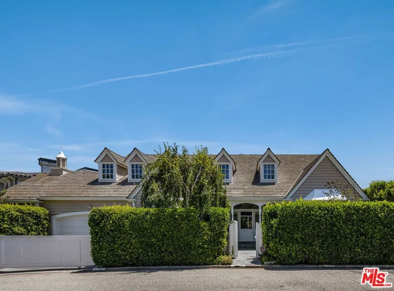 12500 Helena Street, Los Angeles, CA 90049