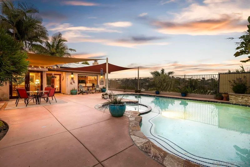 421 S Barnwell, Oceanside, CA 92054
