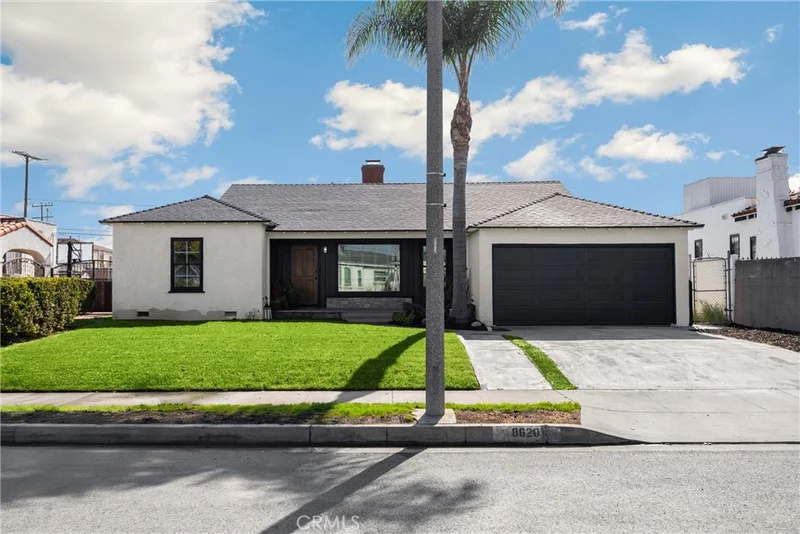 8620 S 4th Avenue, Inglewood, CA 90305