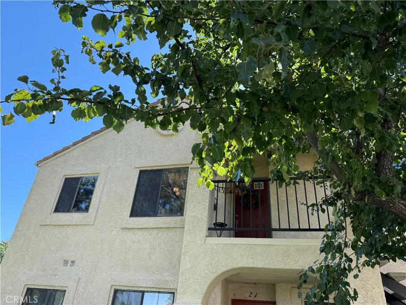 2554 Olive Drive 22, Palmdale, CA 93550
