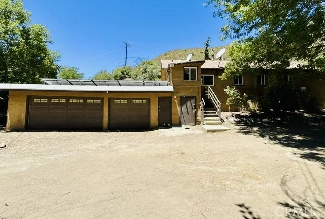 43156 Lake Hughes Road, Lake Hughes, CA 93532