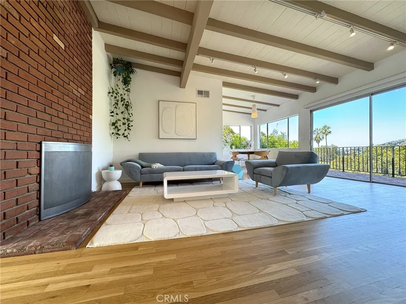 2307 El Contento Drive, Los Angeles, CA 90068