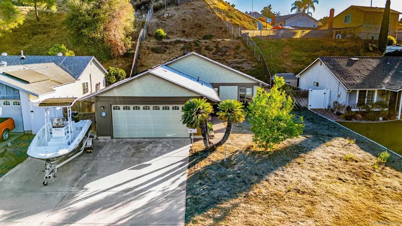 8546 Blanco Terrace, El Cajon, CA 92021