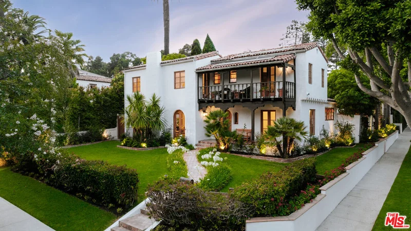 2301 Georgina Avenue, Santa Monica, CA 90402
