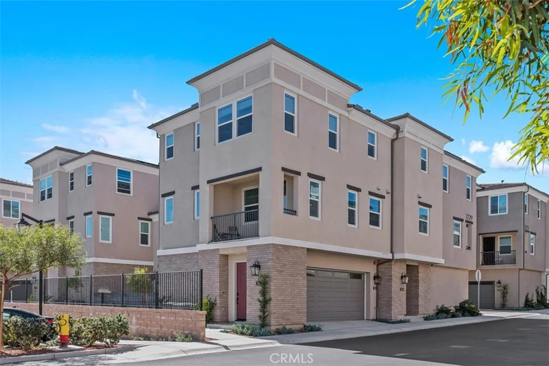 1229 Sunrise View 101, San Marcos, CA 92078