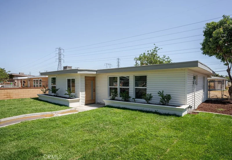 18605 13th Street, Bloomington, CA 92316