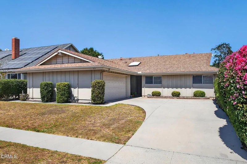 874 Gardner Avenue, Ventura, CA 93004