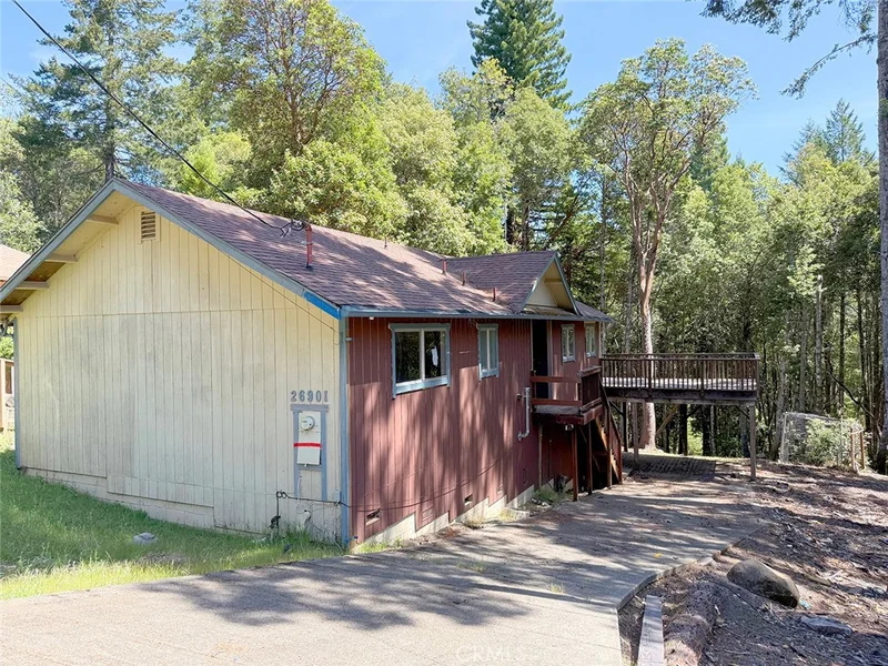 26901 Bear Drive, Willits, CA 95490