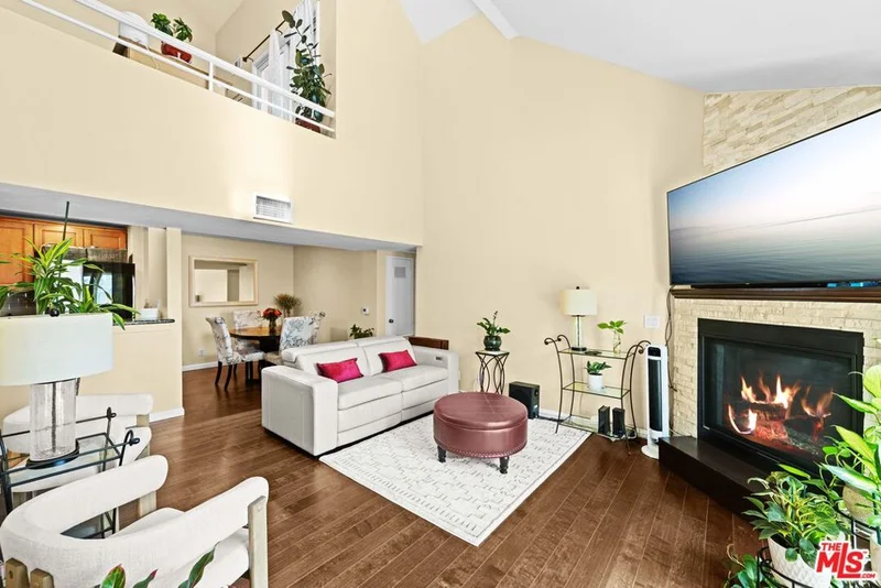 417 E Tamarack Avenue 48, Inglewood, CA 90301