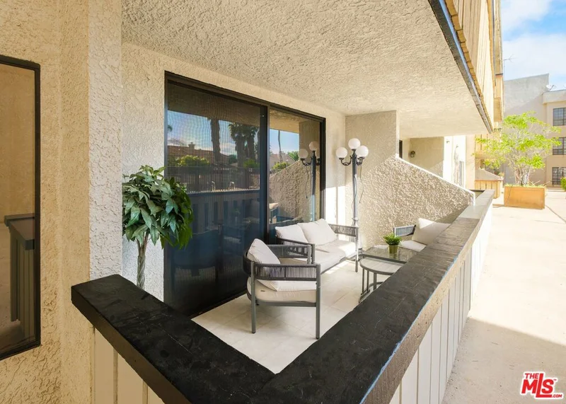 19029 Nordhoff Street 104, Northridge, CA 91324