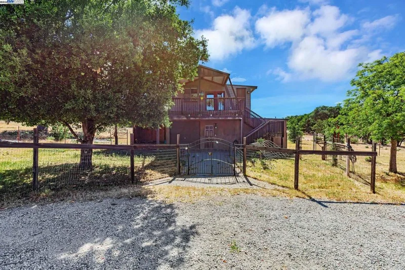 20104 Panoche Road