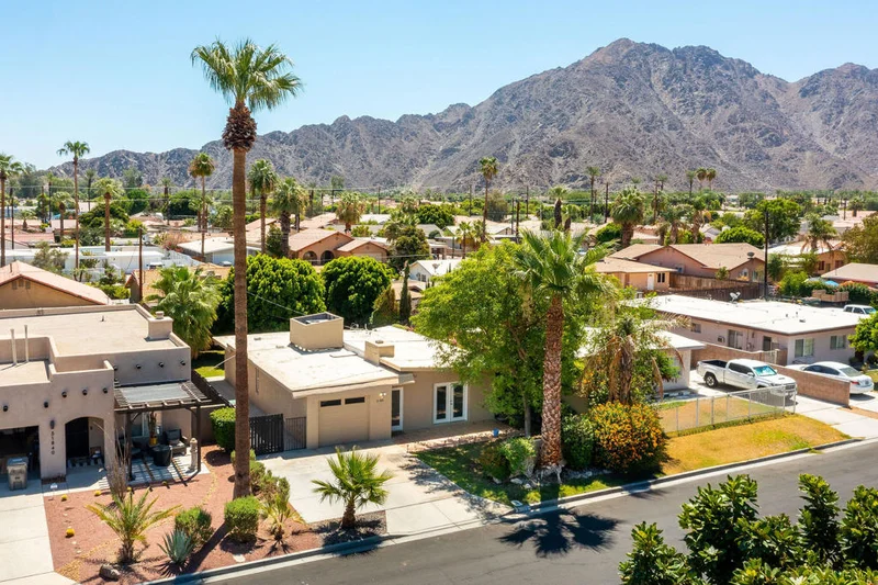 51864 Avenida Mendoza, La Quinta, CA 92253