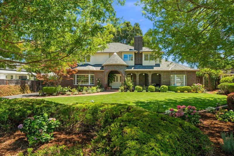 115 Doud Drive, Los Altos, CA 94022