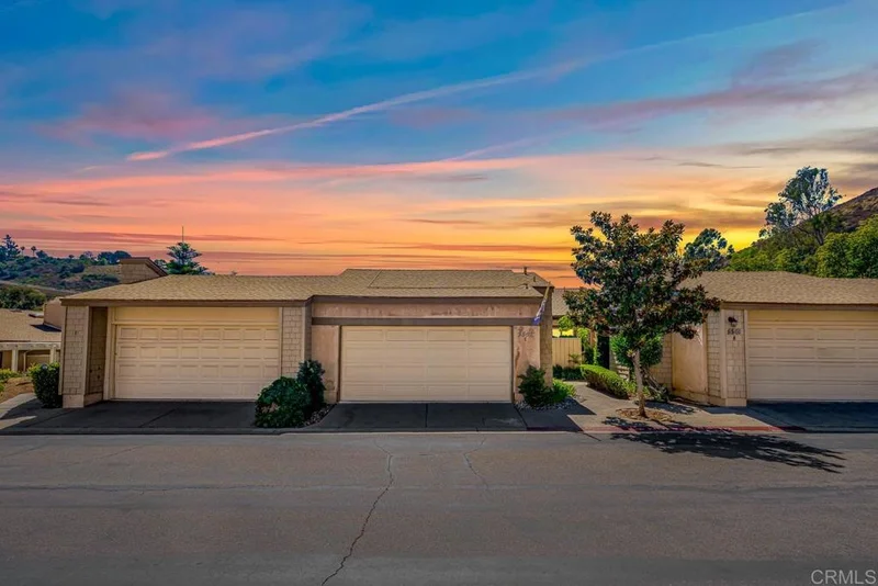 5561 Adobe Falls Rd C, San Diego, CA 92120