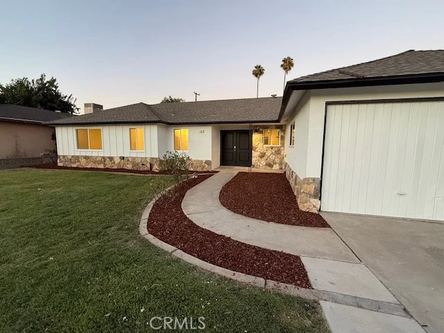 794 N Orangewood, Fresno, CA 93727