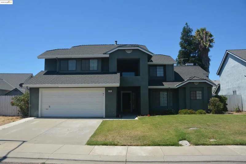 1018 Snowgoose Ln, Manteca, CA 95337