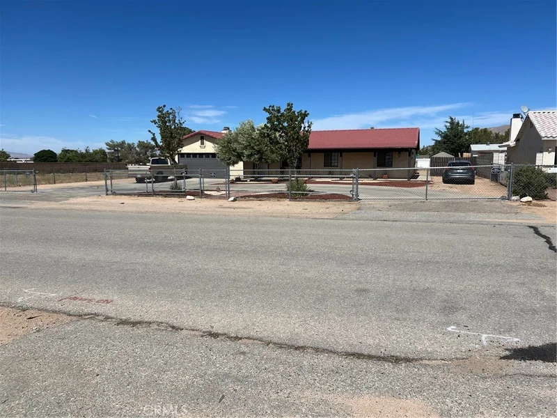 7697 Windsor Avenue, Hesperia, CA 92345