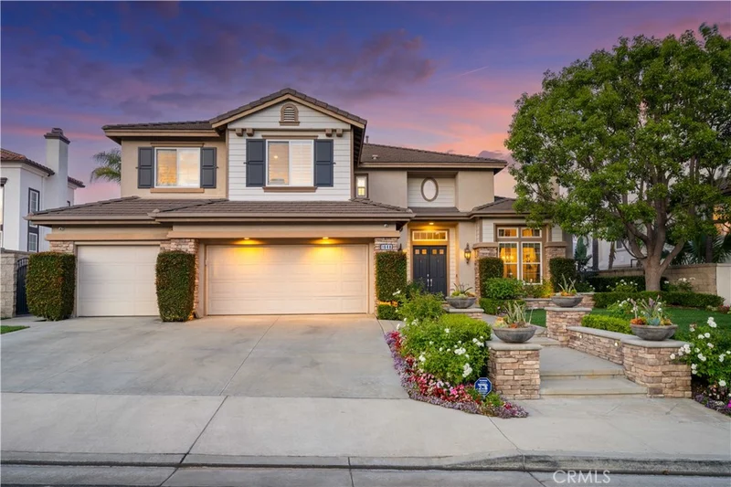 1040 S Summer Breeze Lane, Anaheim Hills, CA 92808