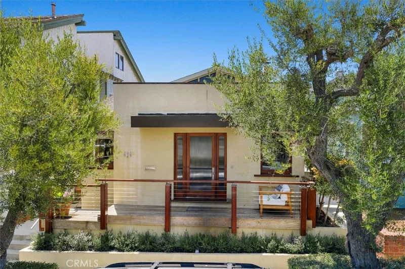 424 3rd Street, Manhattan Beach, CA 90266