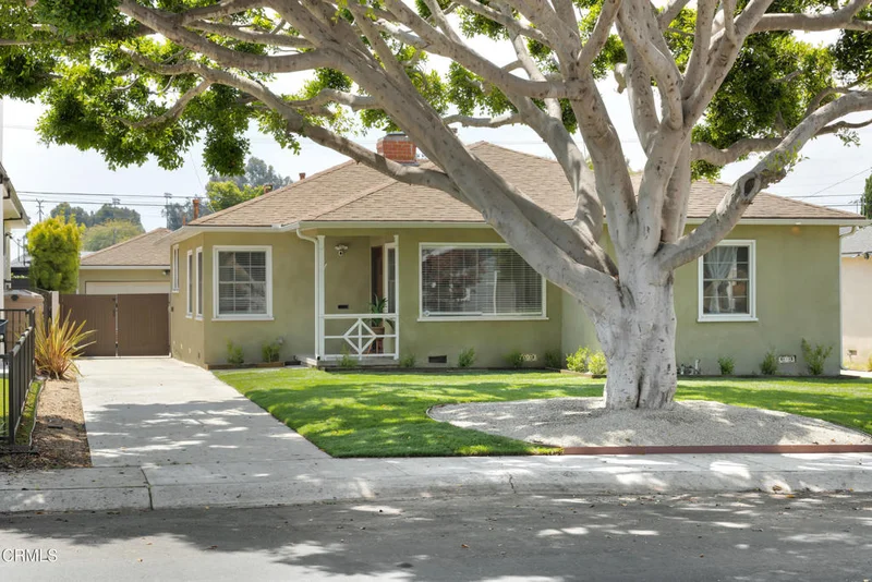 7933 Kenyon Avenue, Los Angeles, CA 90045