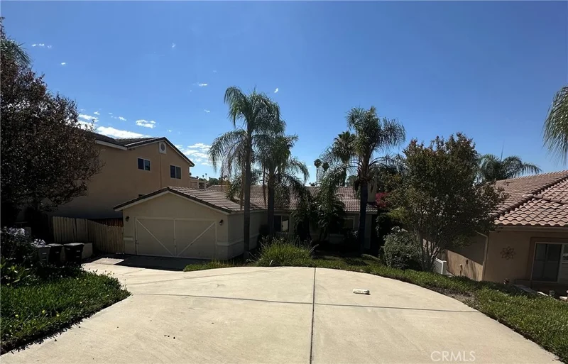 29712 Vacation Drive, Canyon Lake, CA 92587
