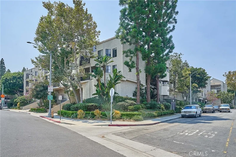 4146 E Mendez Street 326, Long Beach, CA 90815