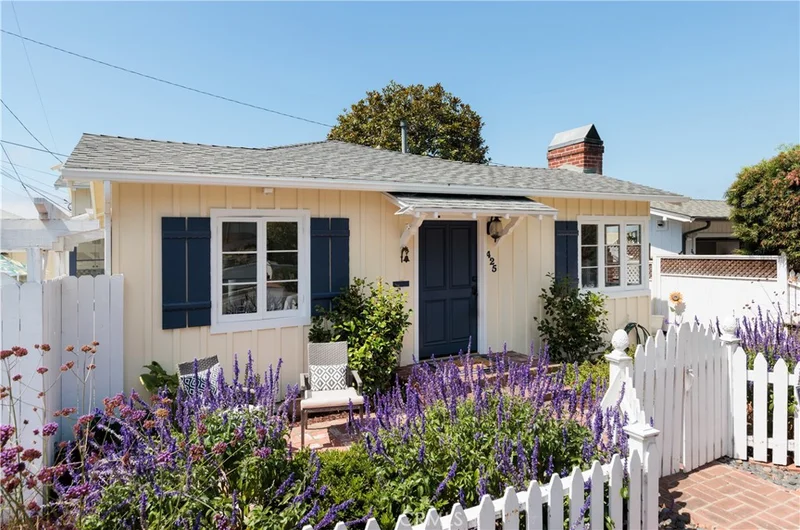 425 Monterey Drive, Laguna Beach, CA 92651