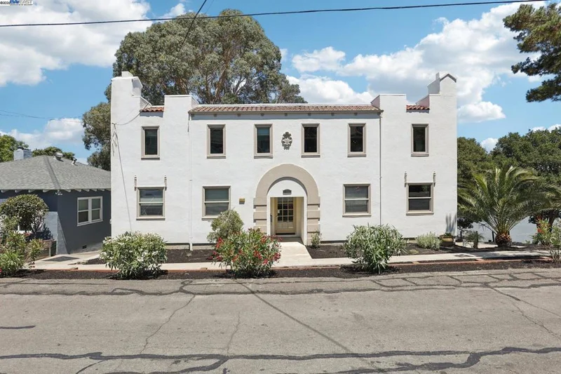 352 Winslow St